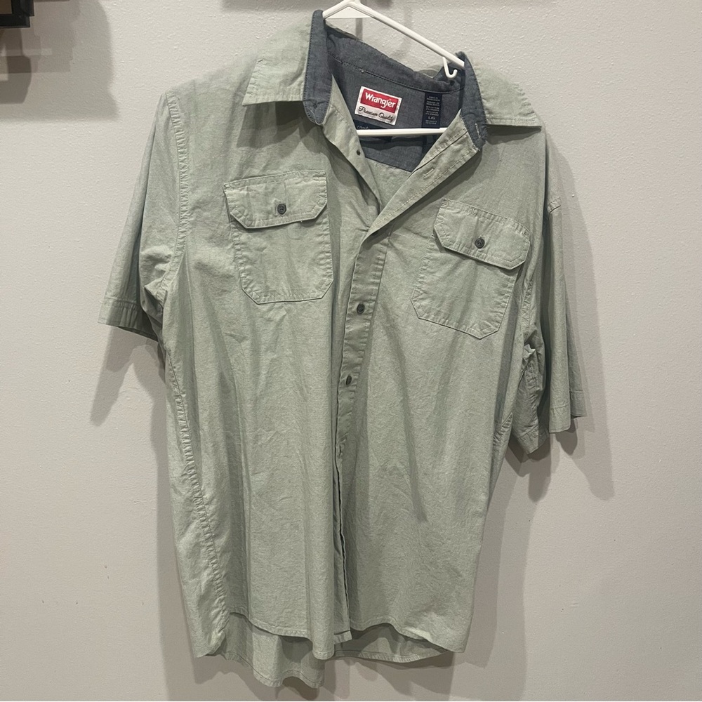 Green Wrangler Dress Shirt Size Large